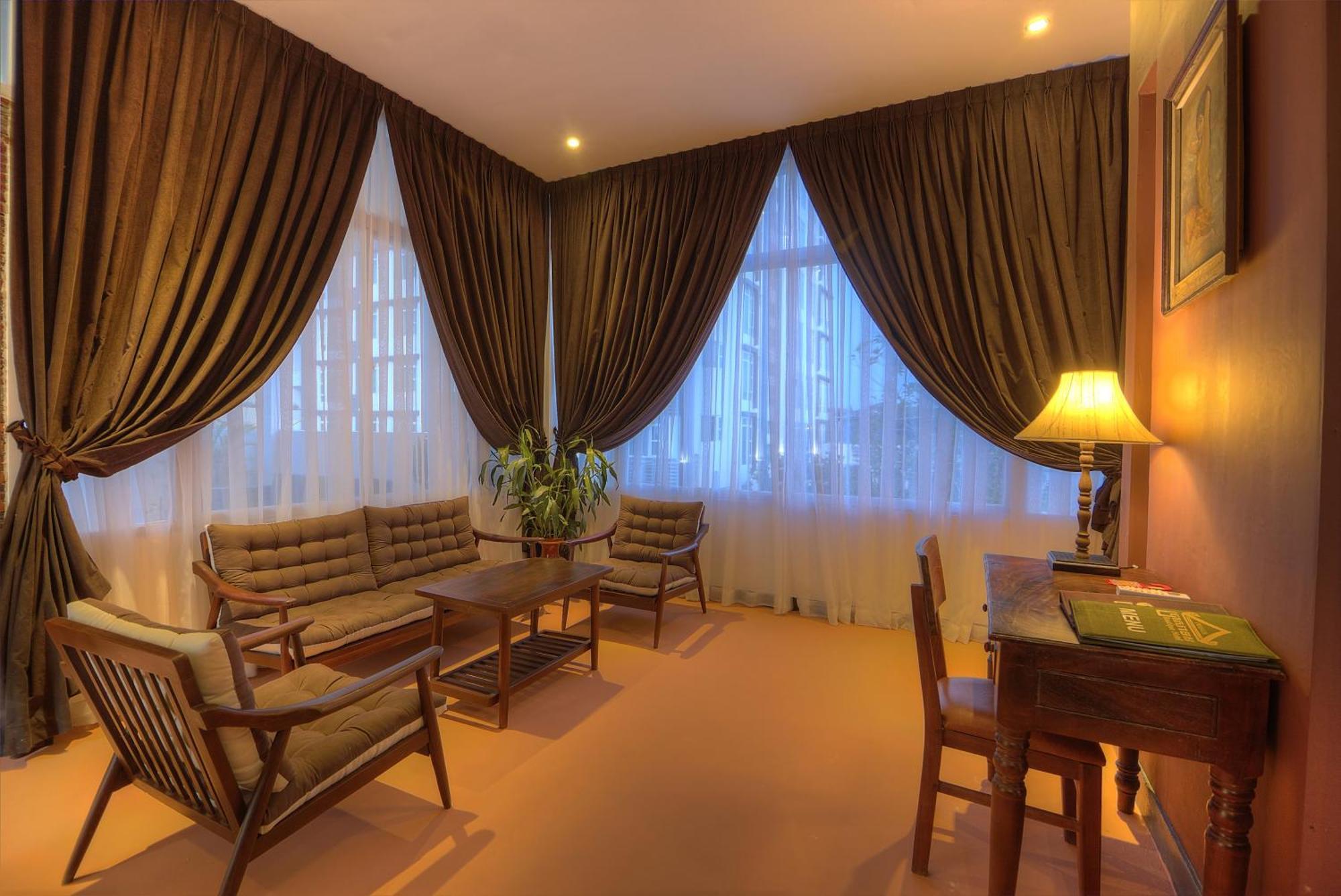 Prasats Boutique Hotel Phnom Penh Extérieur photo