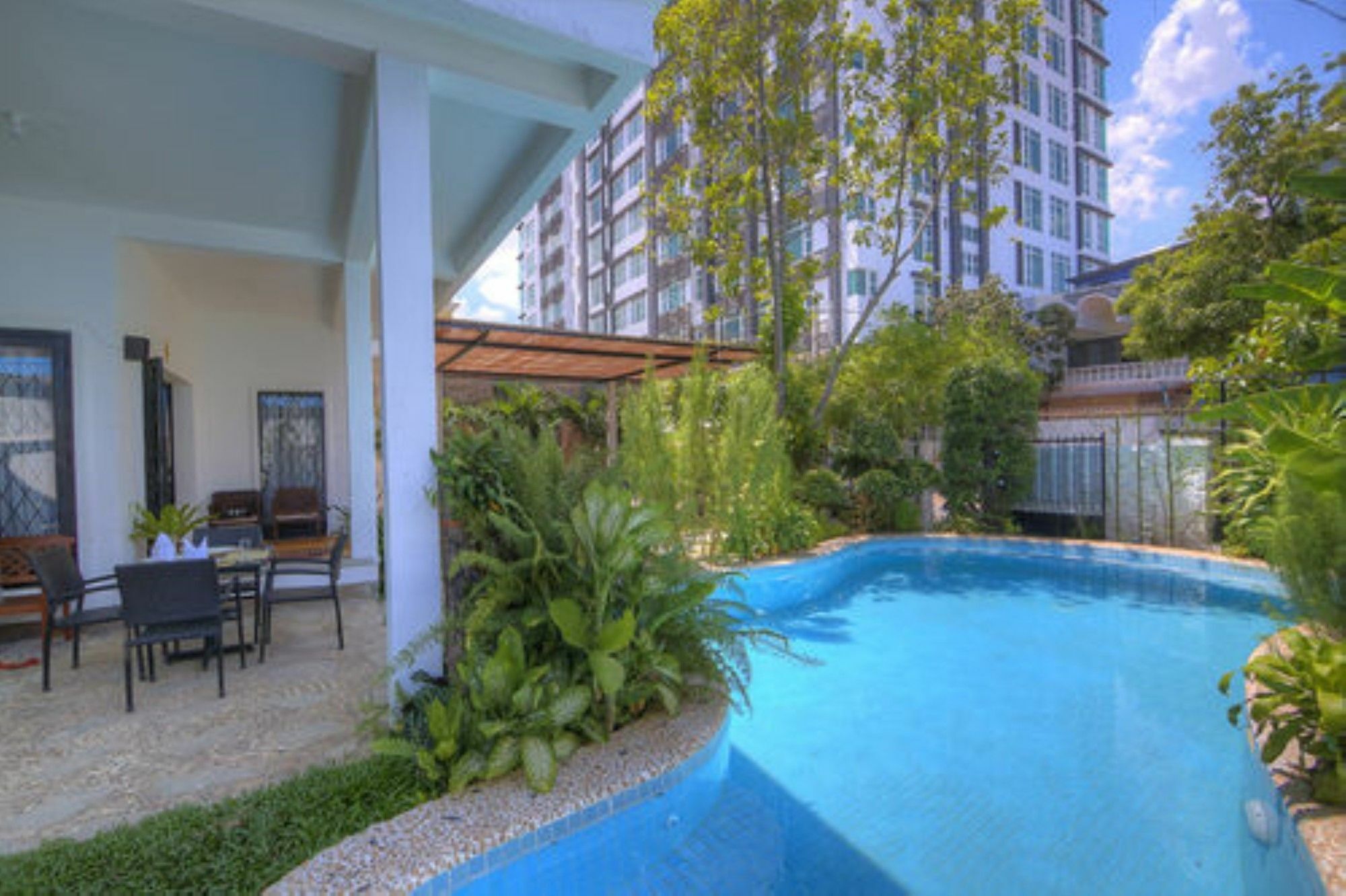 Prasats Boutique Hotel Phnom Penh Extérieur photo